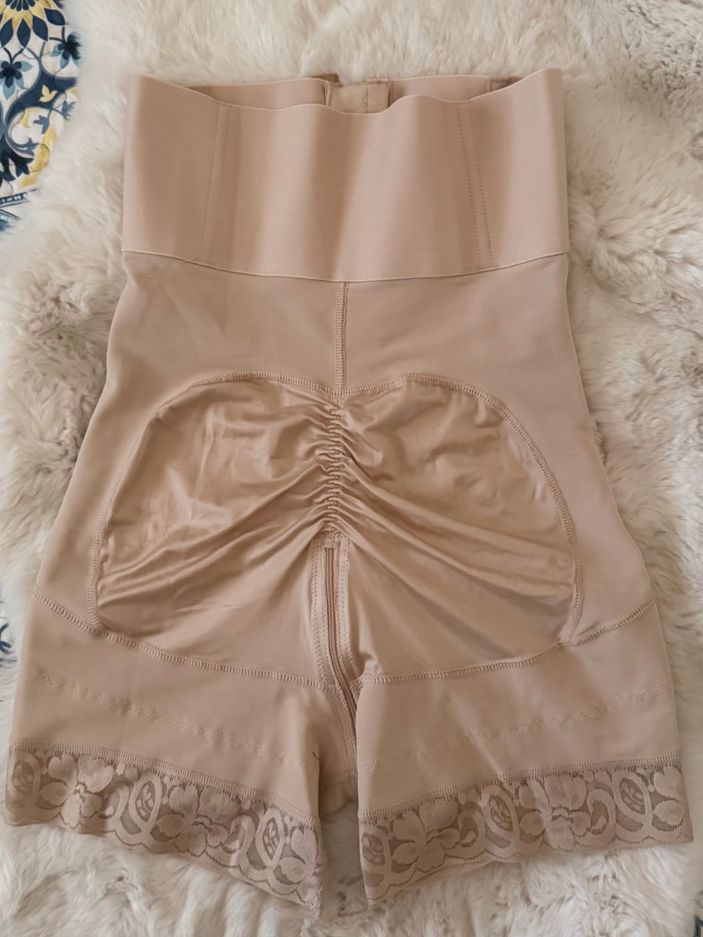 Shapellx Sculpting High Waist Shorts
Shapewear - Picture 7 of 9